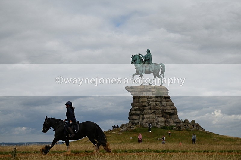 DSC_6270 - Time at Statue 12:17 to 12:44