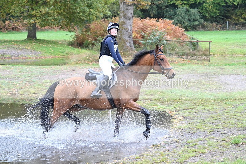 WJ7_3102 - Time 10:47 to 11:11 at the water