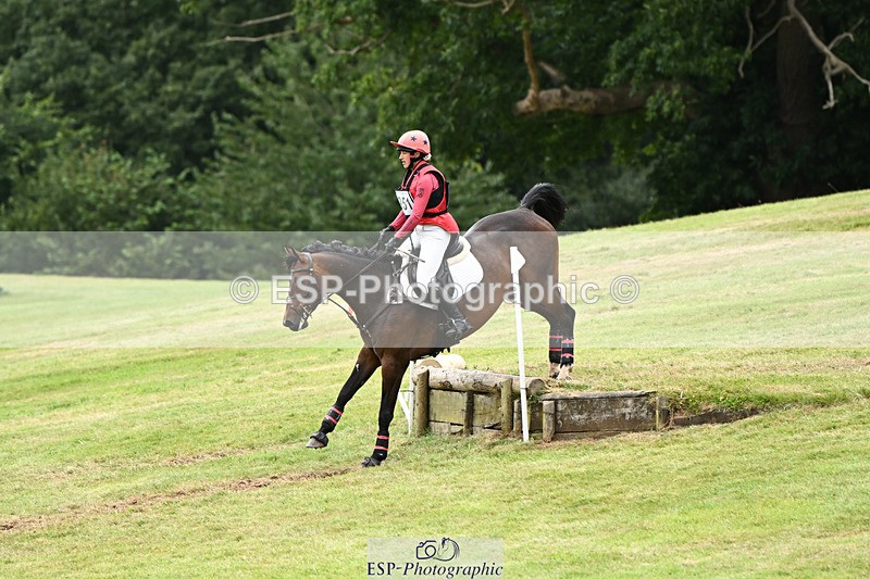 240825X-172537-37513 - 80cm XC 16.30 to 17.30