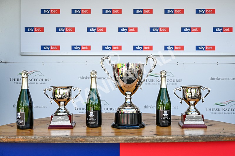 020526-Race 3-Mirsky-9384 - Race 3 2.40pm Sky Bet Thirsk Hunt Cup Handicap