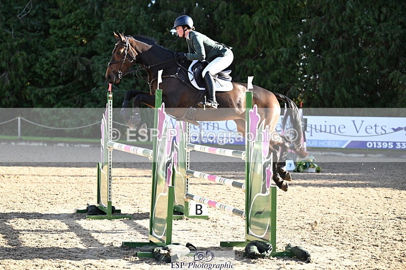 251024A-105020-06595 - B-150-Susie.Berry