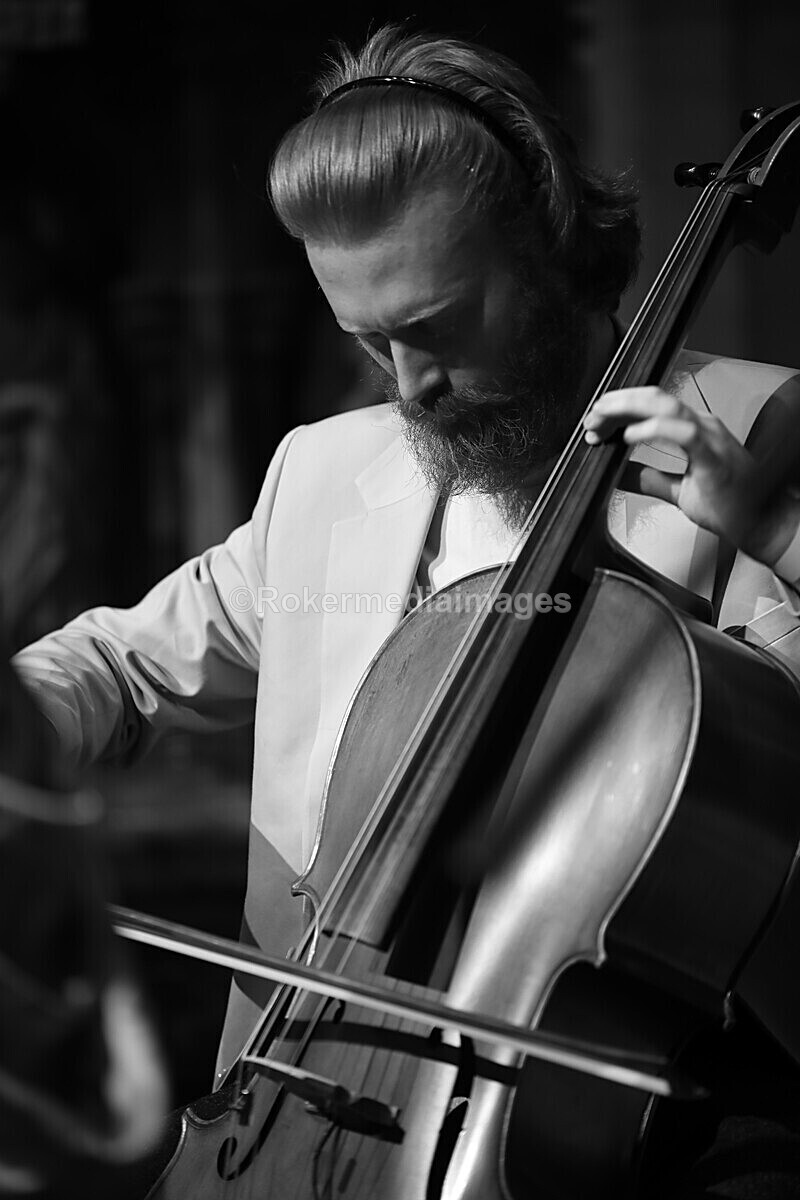 FOLK N BLUES-501 - FOLK and BLUES SEPT 2022