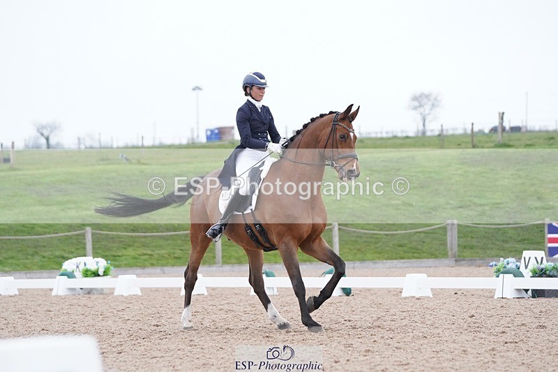 250403-164258-03403 - 005-Sara-Jane.Lanning-Choice