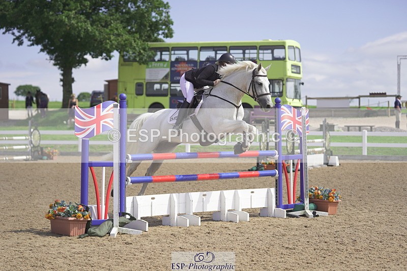 230810A-131044-02337 - Cls 4 1.05m Amateur Quali