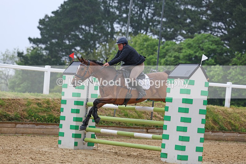 3E7A7167 - Class 7: Senior Newcomers/1.10m open