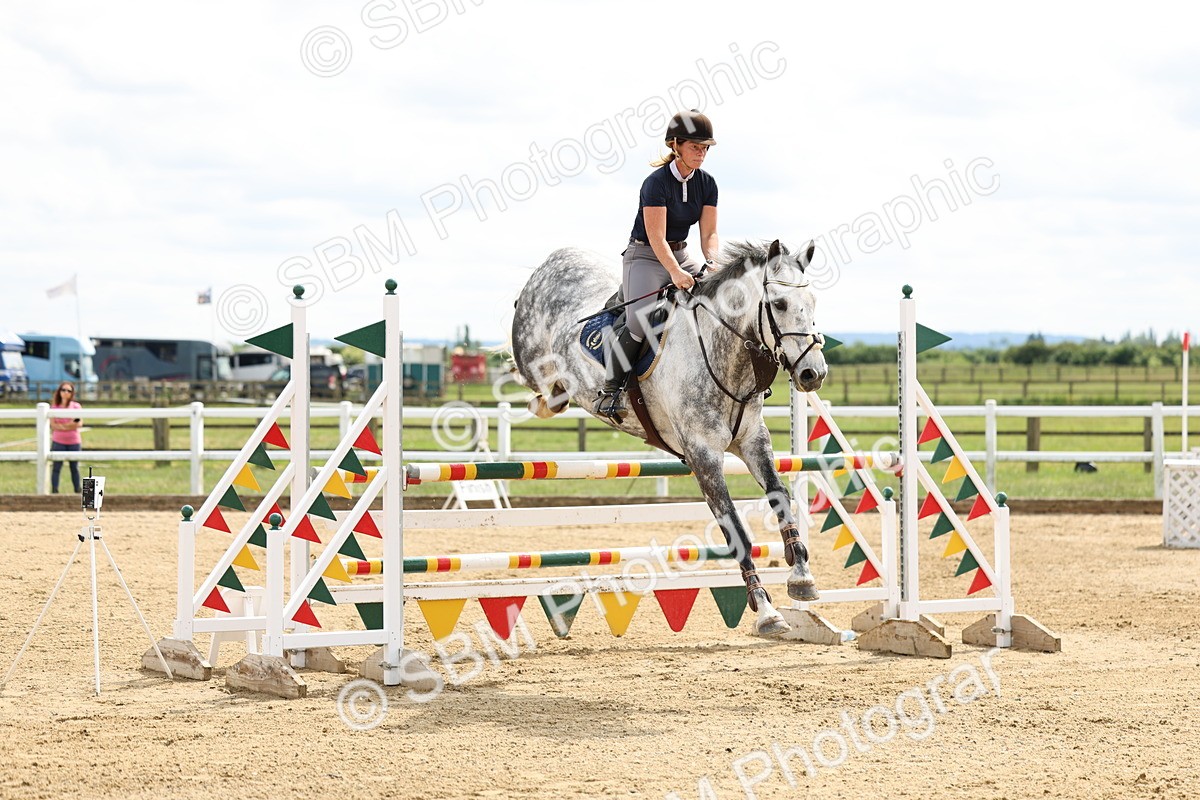 SBM_005993 - Class 19 - Senior Newcomers - 1.10m