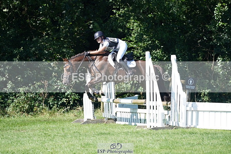 240811A-161528-06239 - 409-