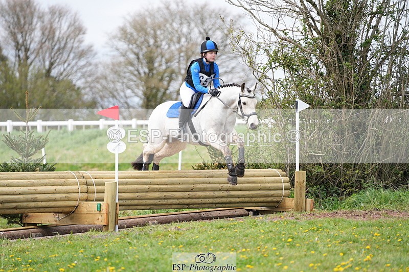 250419-140141-11402 - 651-Issy.Baldock-CREGGS.DUN