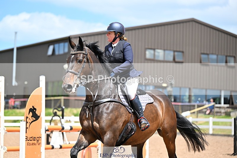 240605A-132443-00541 - Cls 3 Snr 1.05m Open