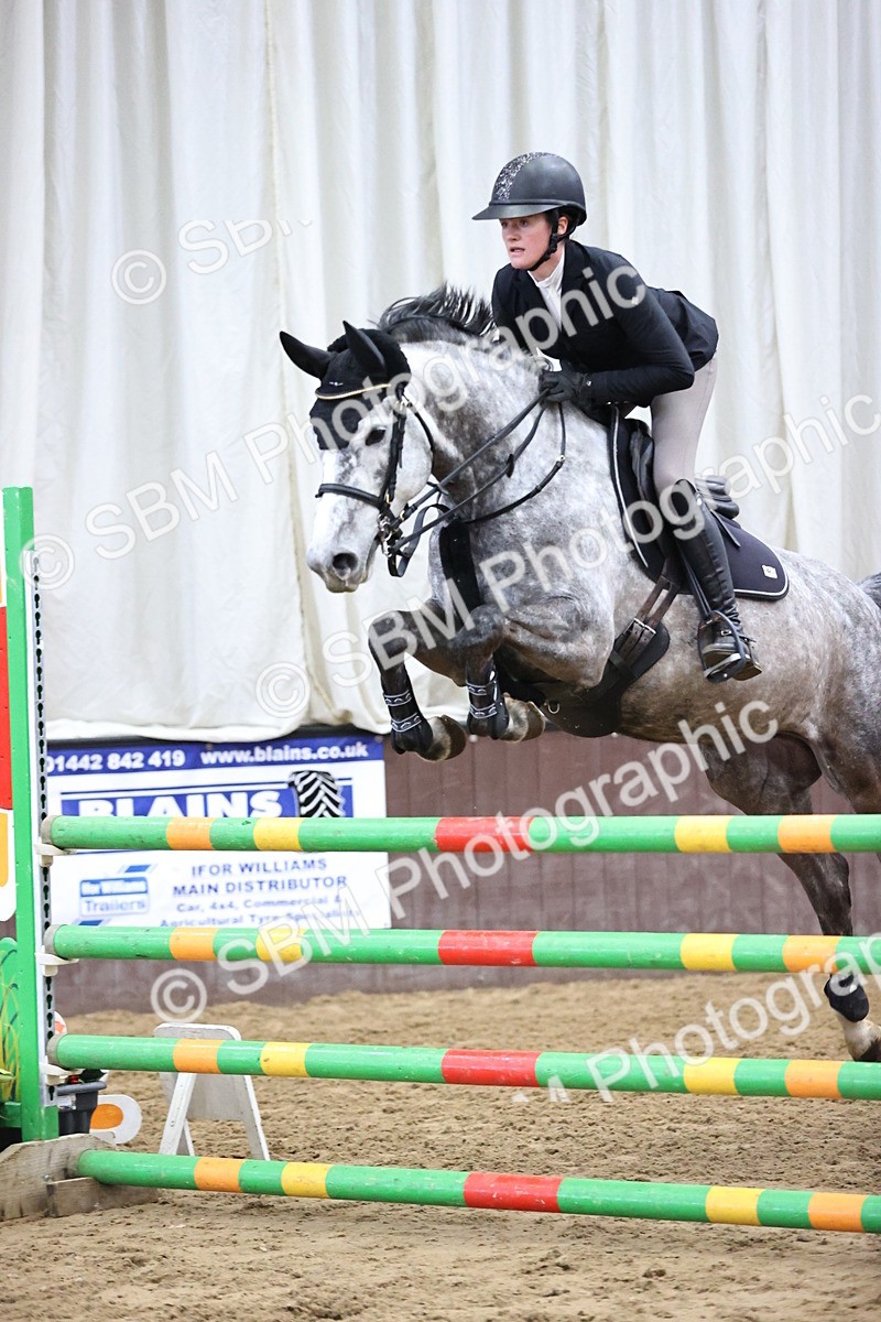 SBM_006007 - Class 16 - Senior Newcomers - 1.10m Open