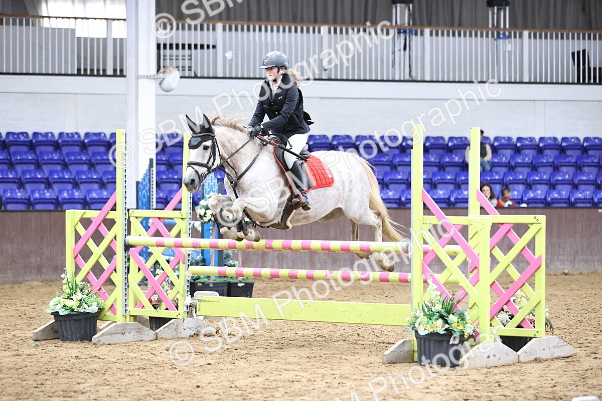 SBM_001100 - Class 5 - Blue Chip Pony Newcomers 1.00m Open