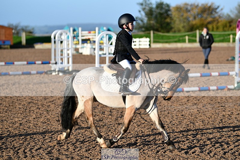 241026A-090146-00351 - SAT Cls 19 Clear Round 50cm