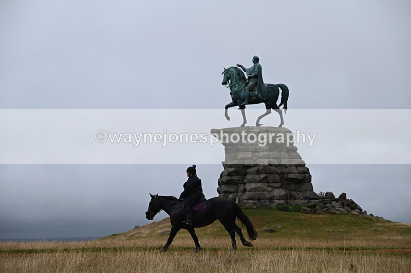 DSC_2119 - Time at Statue 12:13 to 12:32