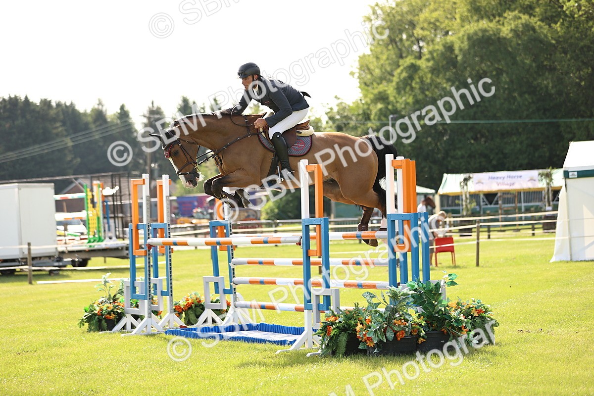 SBM_01389 - Class 200 - Martin Grant Homes Welcome Stakes 1.25m Open