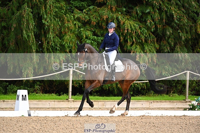 231021-145101-18809 - 255-CLOUDBERRY.BLUE-Isabelle.Downes-DR