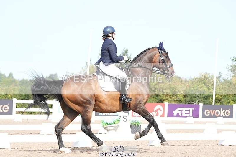 250815-101425-00371 - 008-Deborah.NewmanLegolas