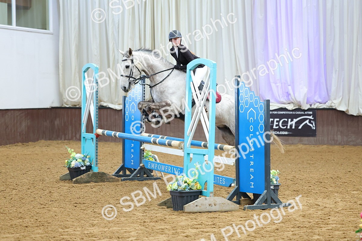 SBM_009920 - Class 21 - Nupafeed Supplements Senior Discovery/ 1m Open - First Round (1.00m)