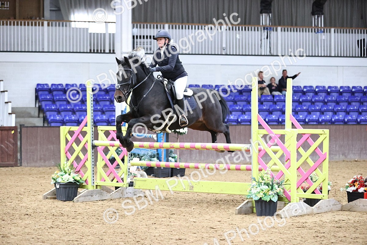 SBM_002933 - Class 13 - Blue Chip Pony Newcomers 1.00m Open