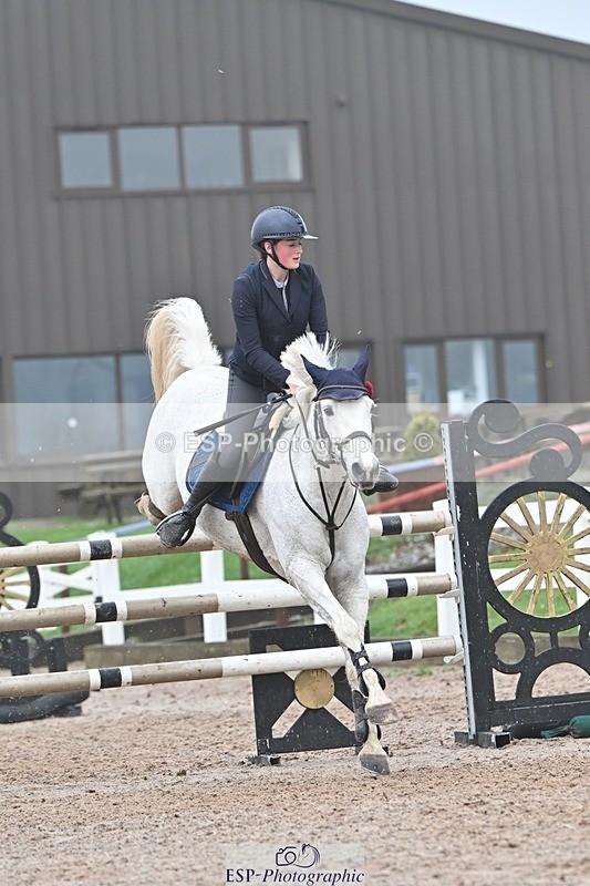 251115-130723-00887 - Cls 14+15 Junior 1.20m and 148cm