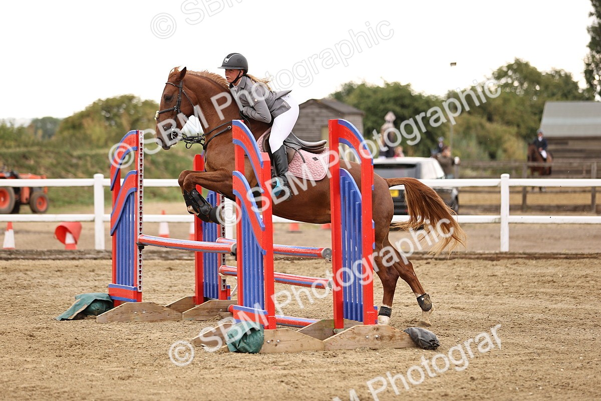 SBM_024350 - Class 8 - Clear Round