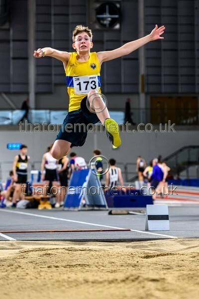 AgeInd25SAT-910580 - Field Male