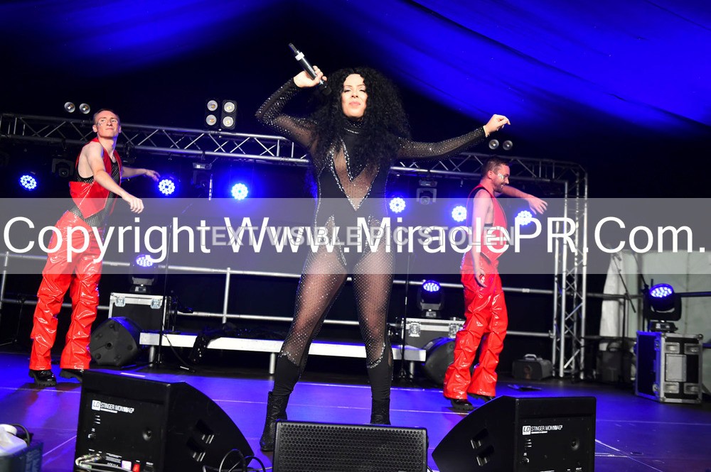 SH4_6569 - The Cher Experience