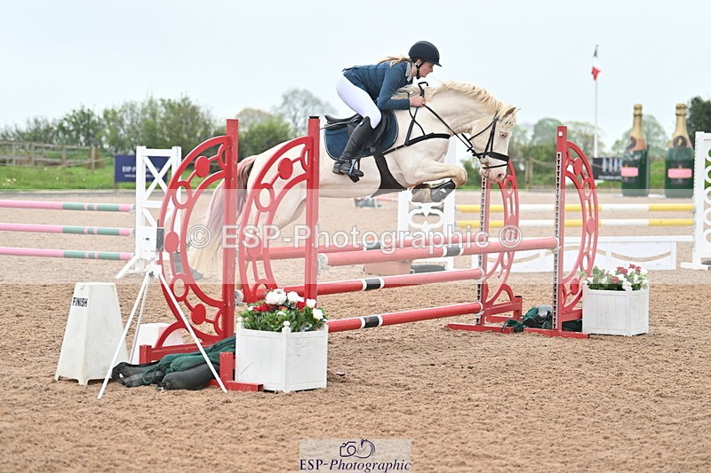 240505A-113432-04907 - Cls 3  Pony Discovery & 90cm Open