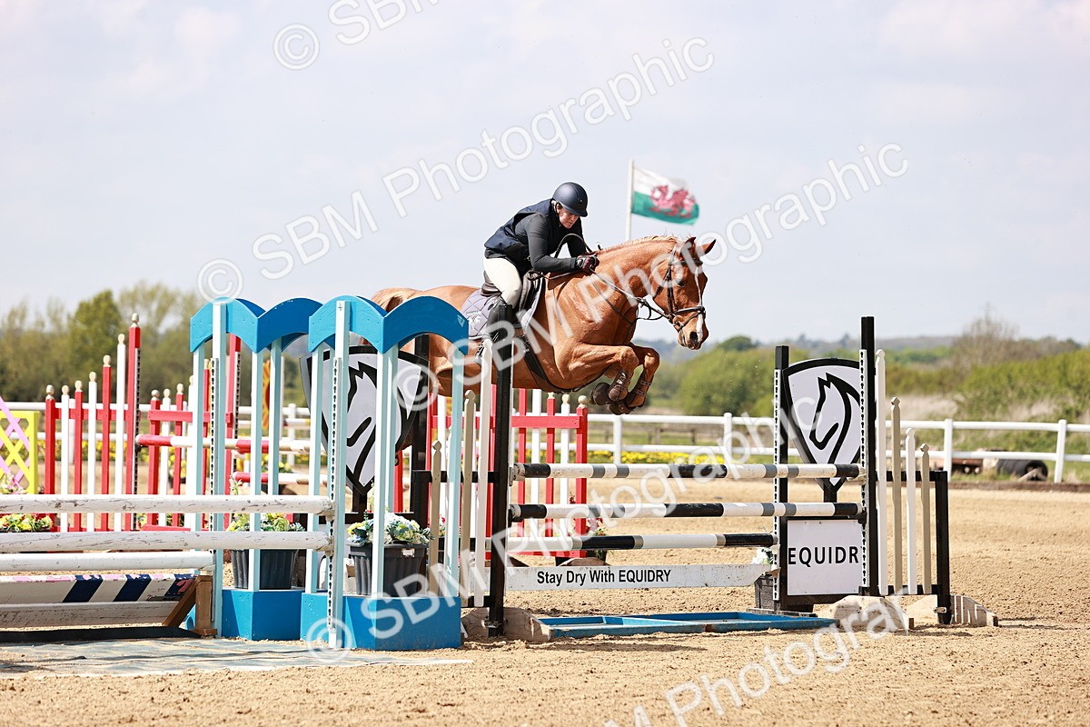  - Class 24 - Senior Newcomers - 1.10m