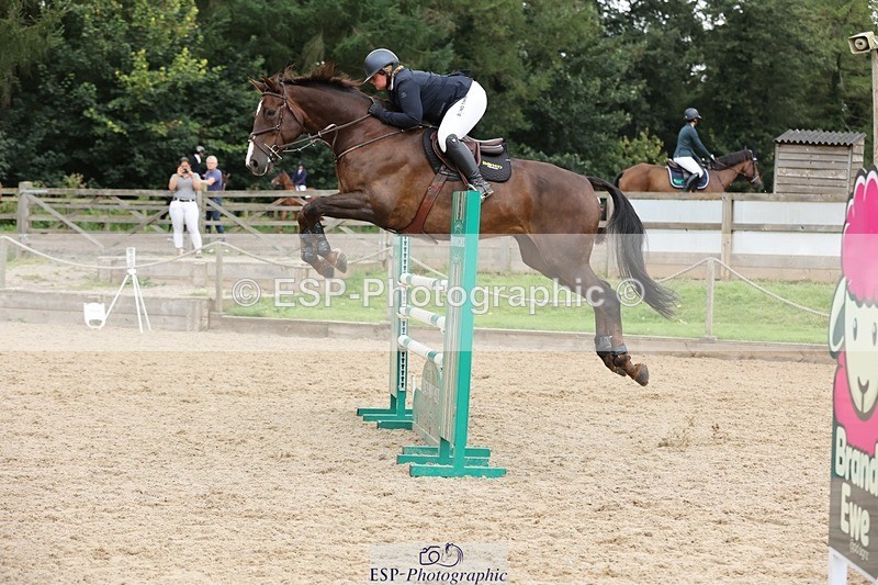 240817-153229-02273 - 06A Snr Fox 1.20m open