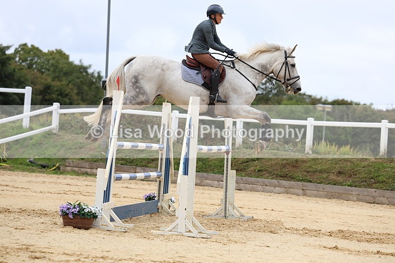 3E7A3226 - Class 9: Senior Foxhunter/1.20 open