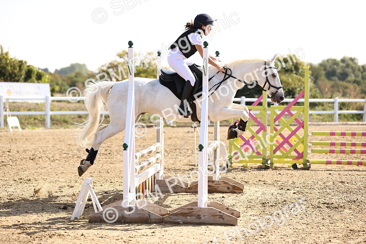 SBM_005571 - Class 8 - Clear Round