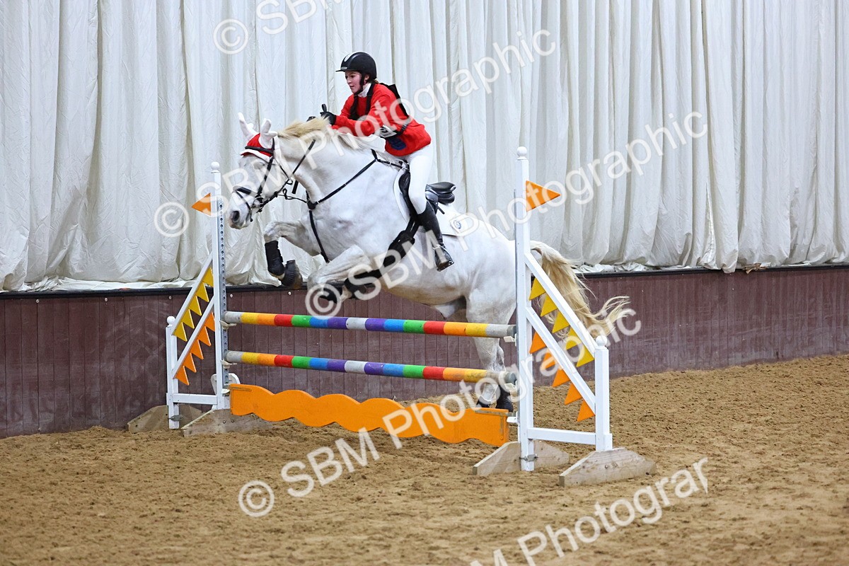 SBM_002615 - Class 6 - Holly & Ivy Stakes - 90cm