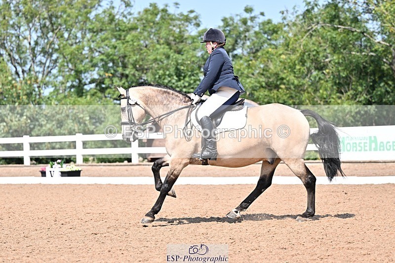 250816-121527-03967 - 082-Sarah.DavisWinston.Classic.Gold