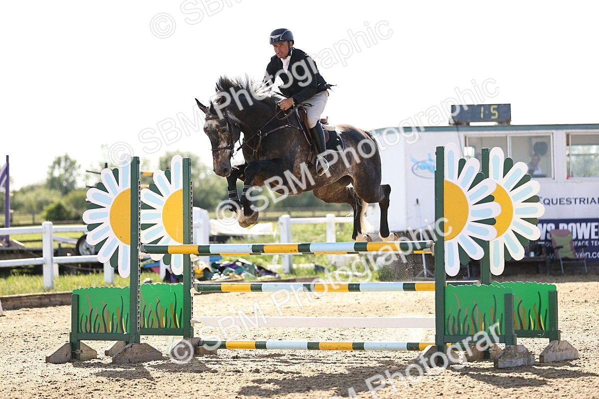 SBM_003141 - Class 5 - Senior Foxhunter - 1.20m