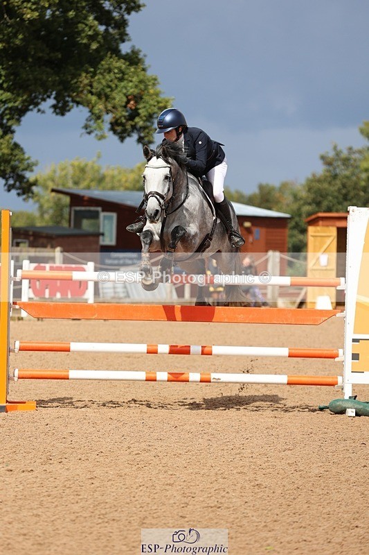 250911-122055-01421 - Cls 3 Snr Foxhunter