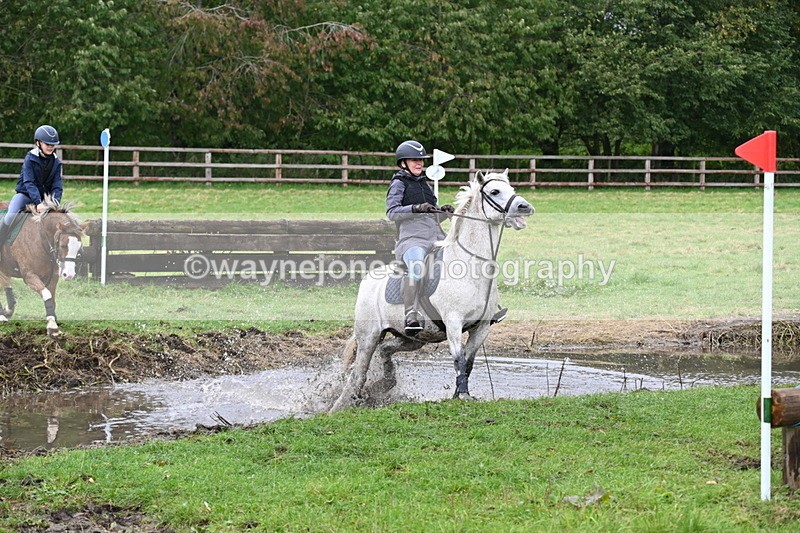 WJ6_5493 - Time at Photographer 12:31 to 12:40