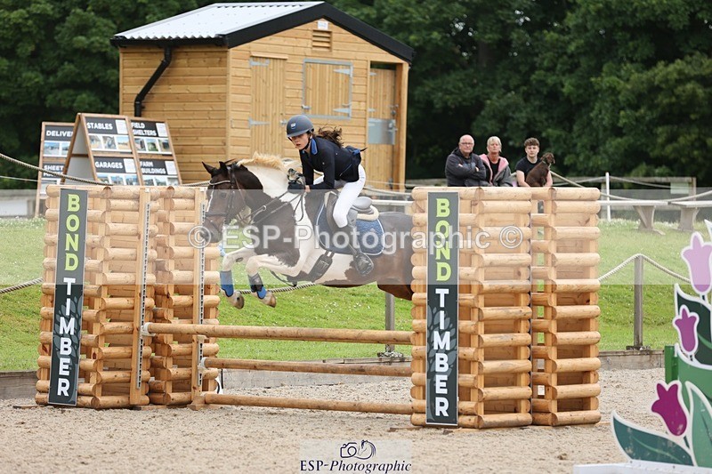 240615-160446-02195 - Cls 9&10 Club and Schools 70cm