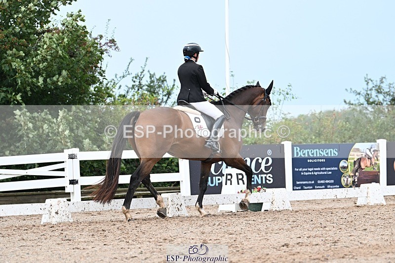 250907-130622-09971 - 031-Rebecca.ParsonageMr.T.STW