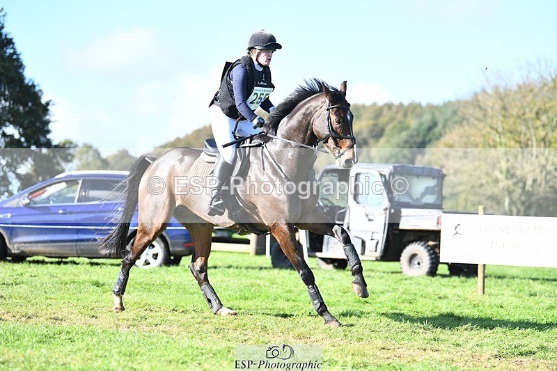 231022-113614-26247 - 255-CLOUDBERRY.BLUE-Isabelle.Downes-XC