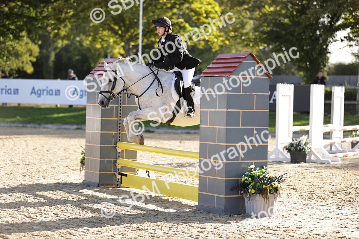 SBM_14823_J32 - Senior 70cm Championship - Michaela Camphell