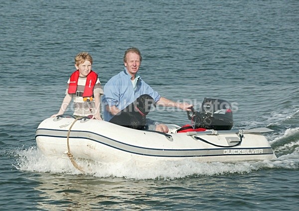 081011 QUICKSILVER 8CDX0917 - RIBs, Tenders, Dories, Dinghies