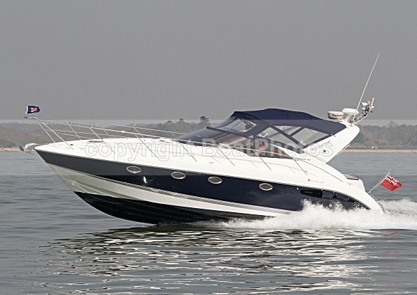 100418 UHURU IMG_2256jpg - Motorboats - Open