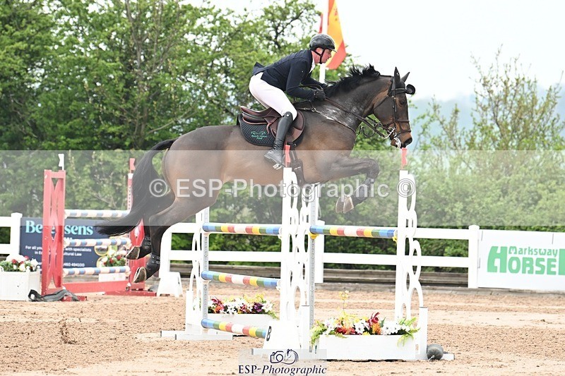 250424-122130-04274 - Cls 21 - 1 Star Gold Tour