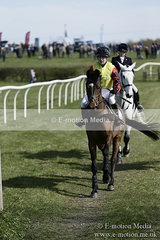 PtP 250317 3 - V.W.H. Hunt Point-to-Point Siddington 25/03/17