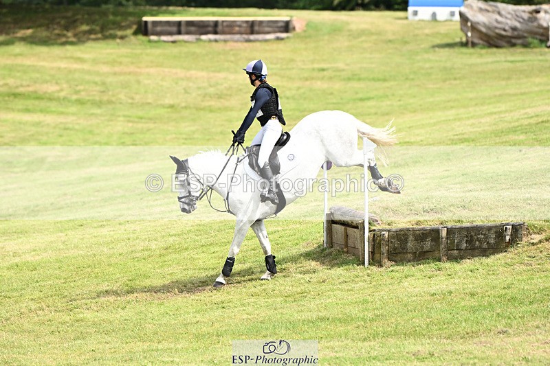 240825X-141807-34971 - 80cm XC 14.30 to 15.30