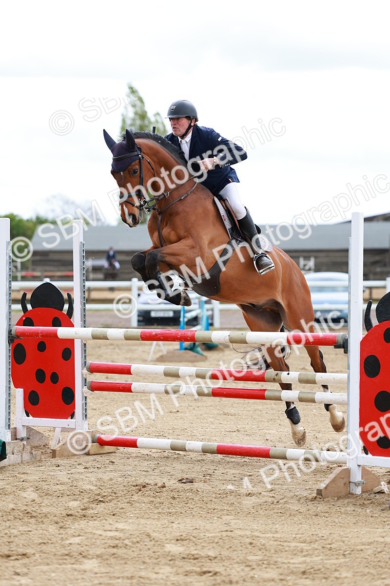 SBM_002375 - Class 10 - Senior Newcomers - 1.10m
