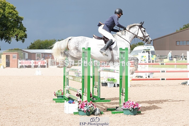 250913-123412-06913 - Cls 15 Snr Foxhunter