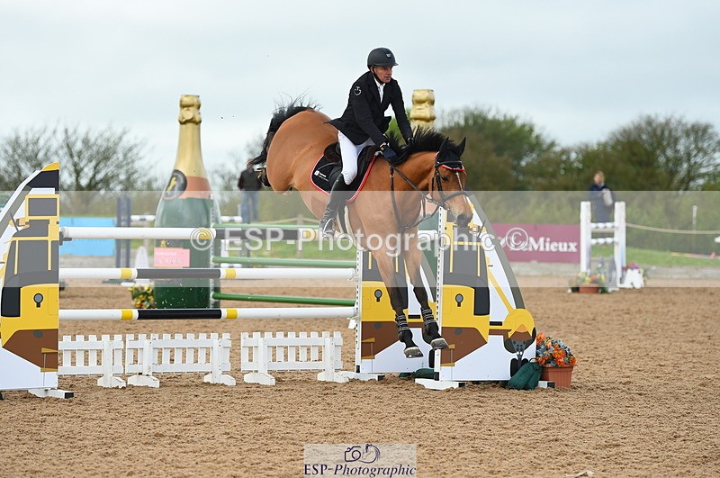 230505A-125700-04112 - Cls 22 Talent Seeker & 7 year old Quali