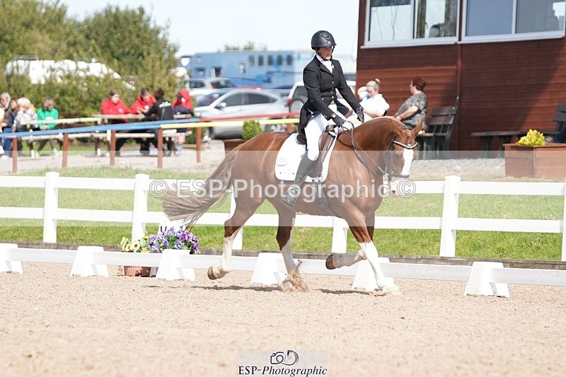 250906-142159-03927 - 069-Kirsty.ClackworthyStitch