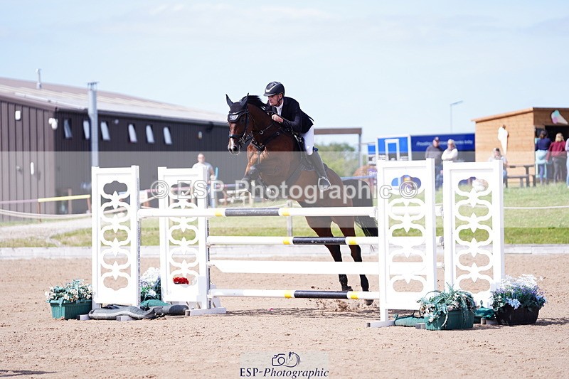 240803A-153640-08965 - Cls 32 National 1.30m Open